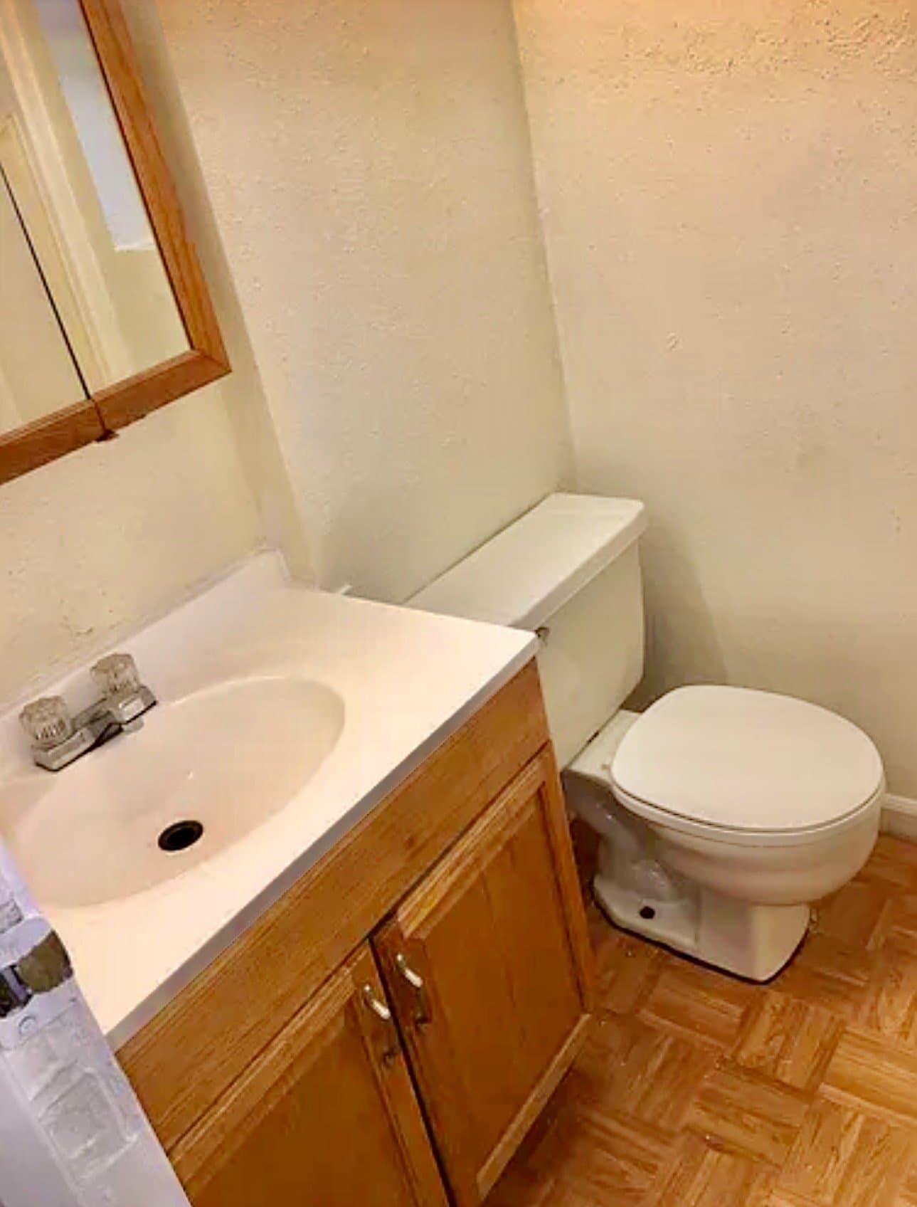 Angleton House: 1316 Hospital Dr