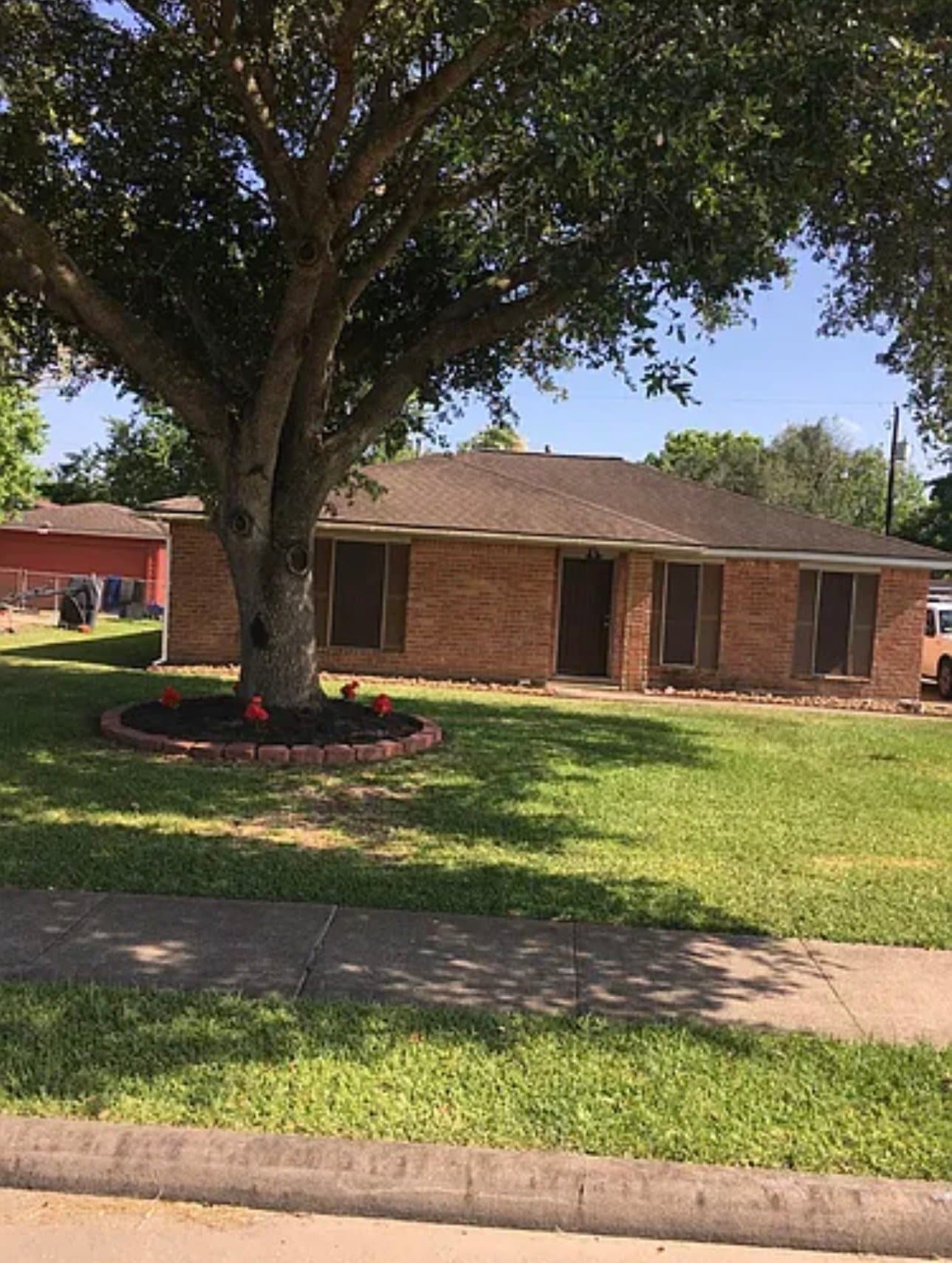 Angleton House: 1316 Hospital Dr