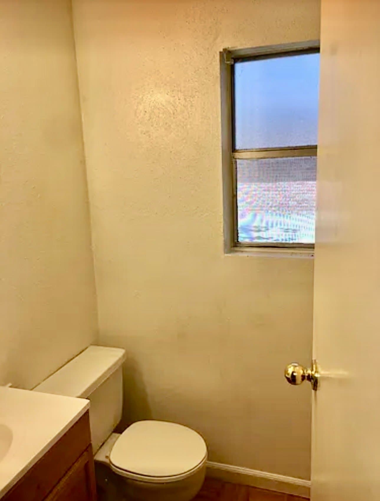 Angleton House: 1316 Hospital Dr