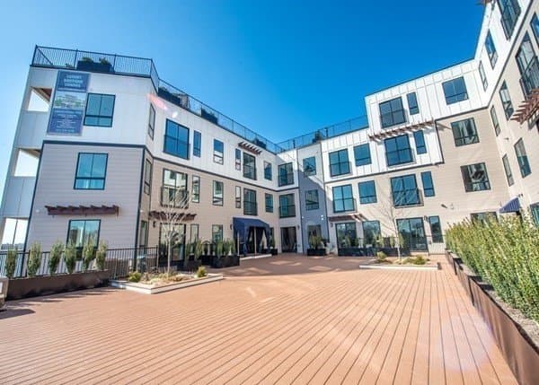 Medford Condo: 87 Medford Street