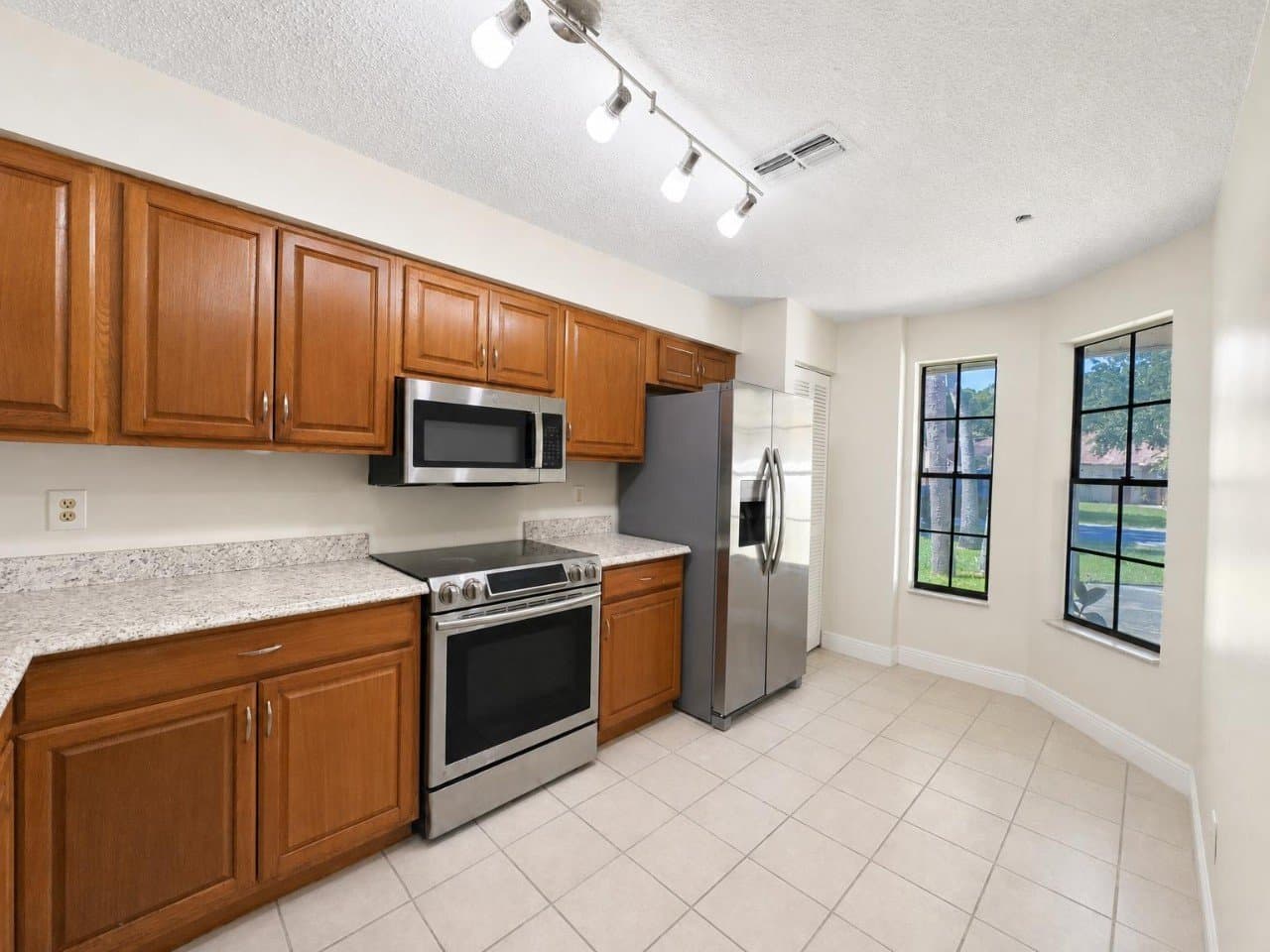 Port Orange House: 4195 New Haven court