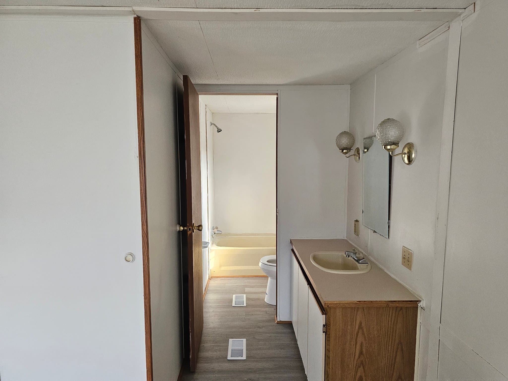 Mount Morris House: 34 Sunny Ln
