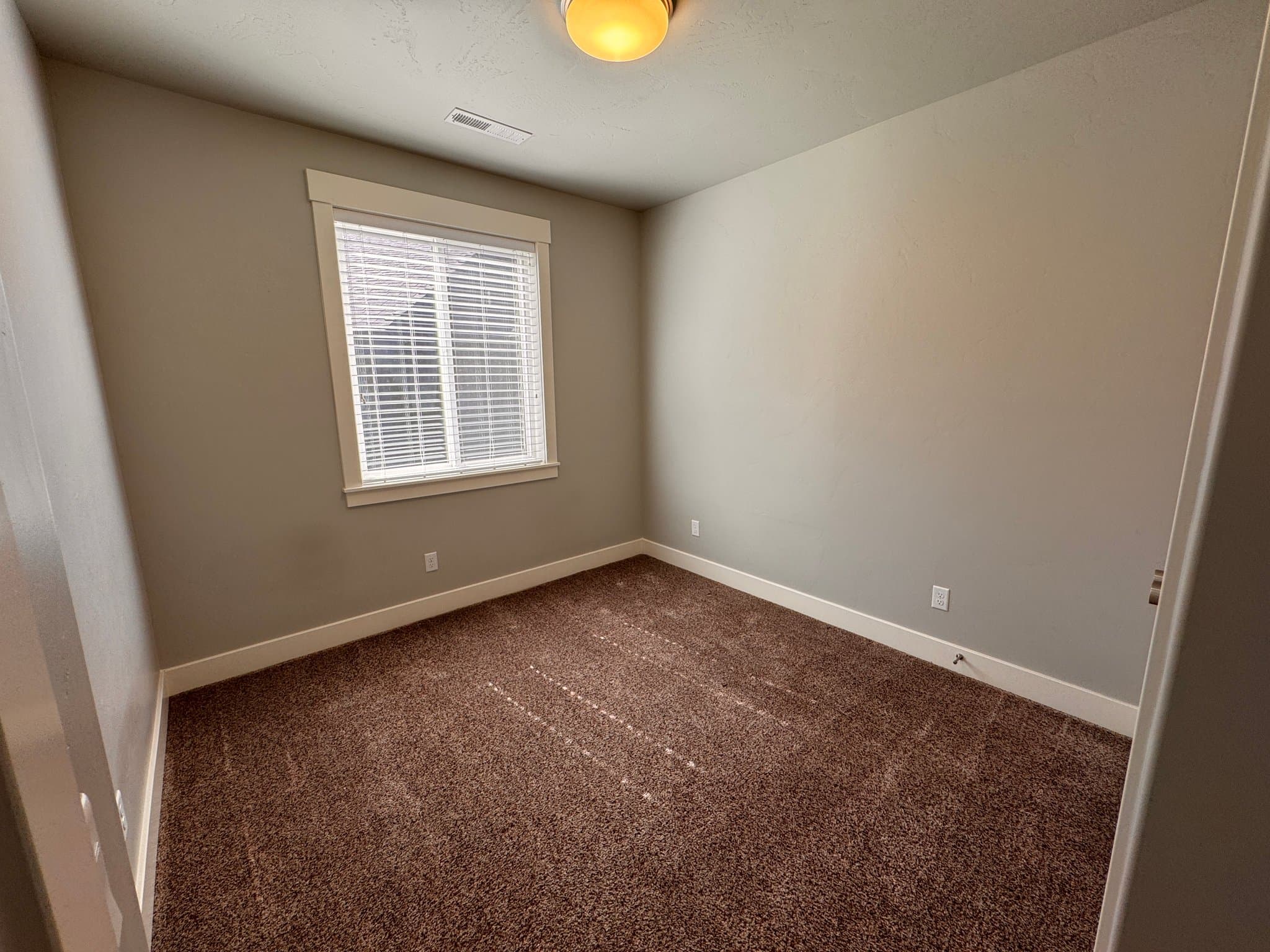 Alpine Apartment: 1500 N Fort Canyon Rd