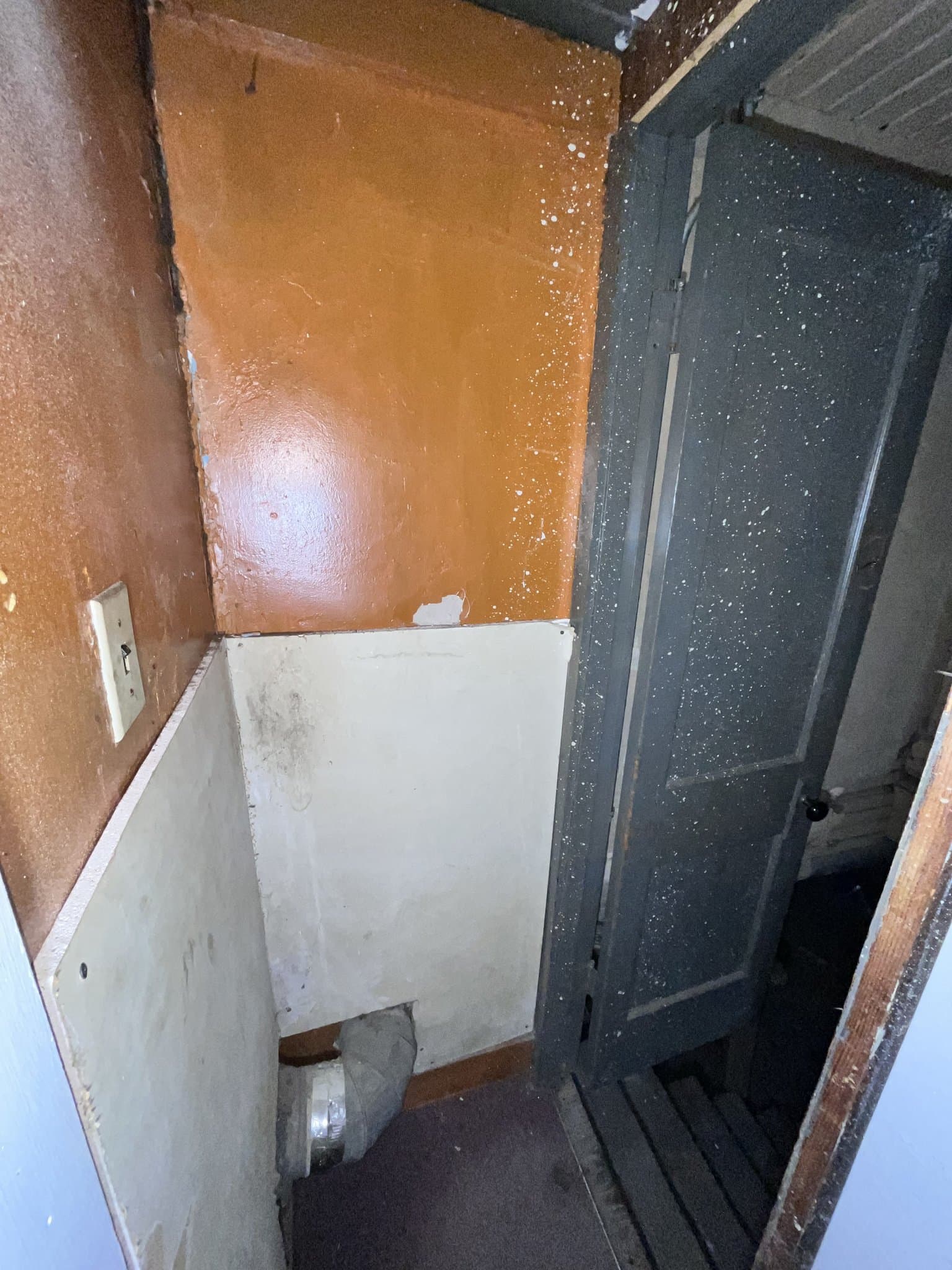 East Saint Louis House: 351 N 26th St