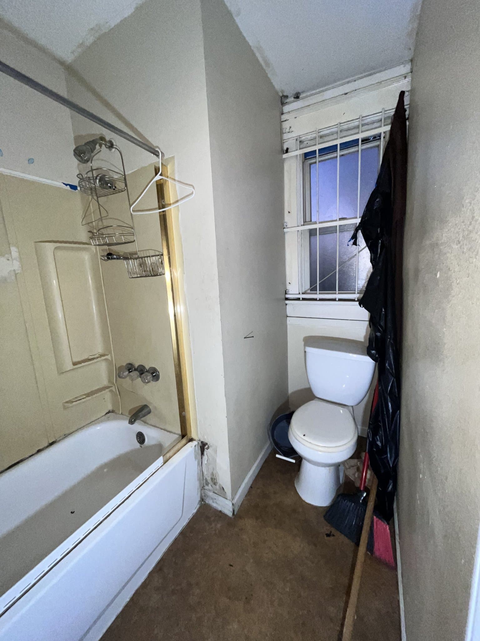 East Saint Louis House: 351 N 26th St