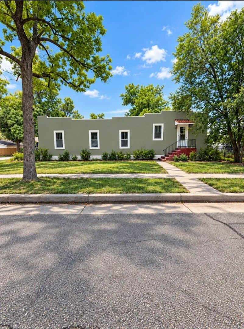 Colorado Springs House: 16 N 23rd St