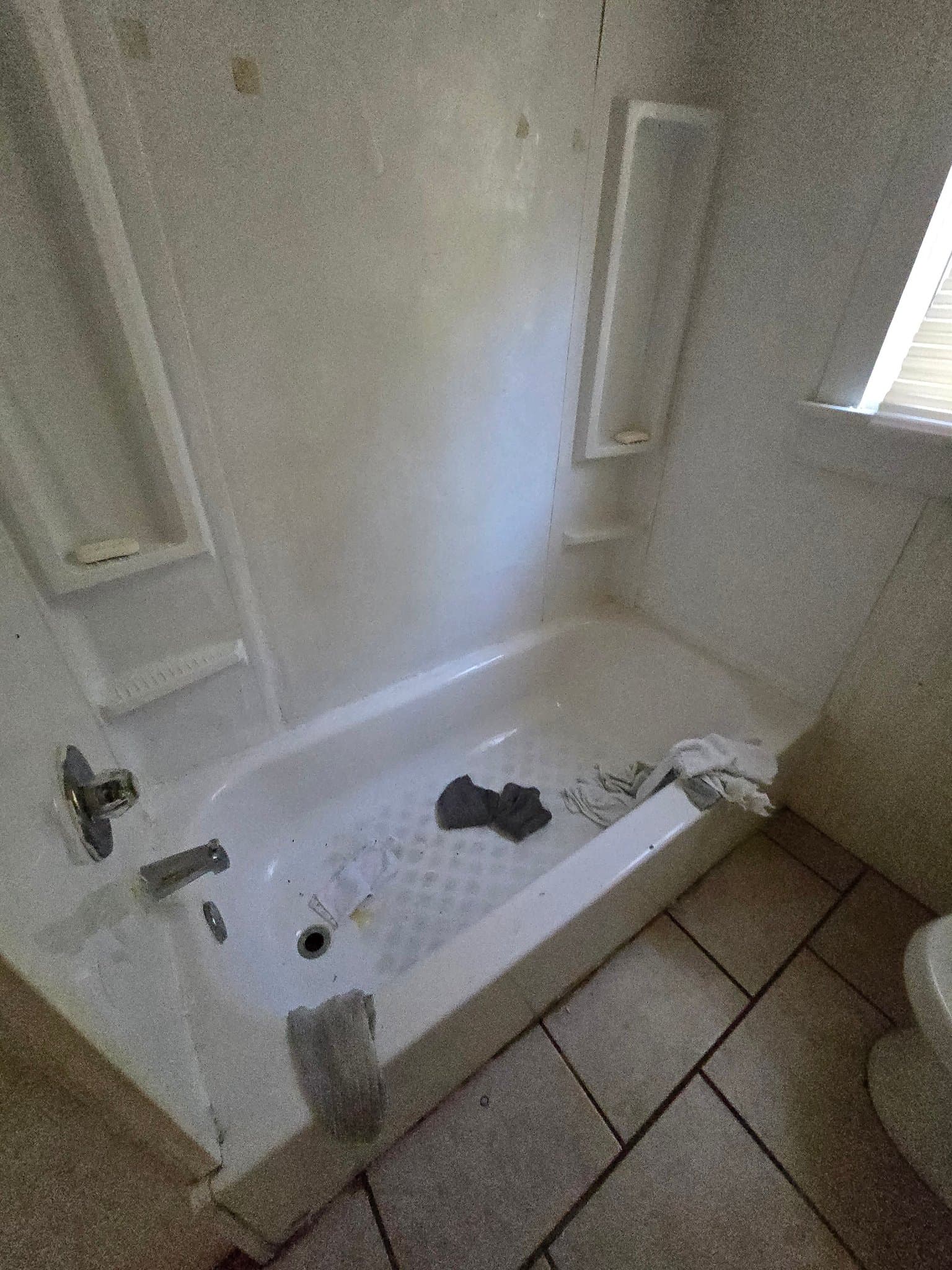 Jacksonville House: 201 N Gray St