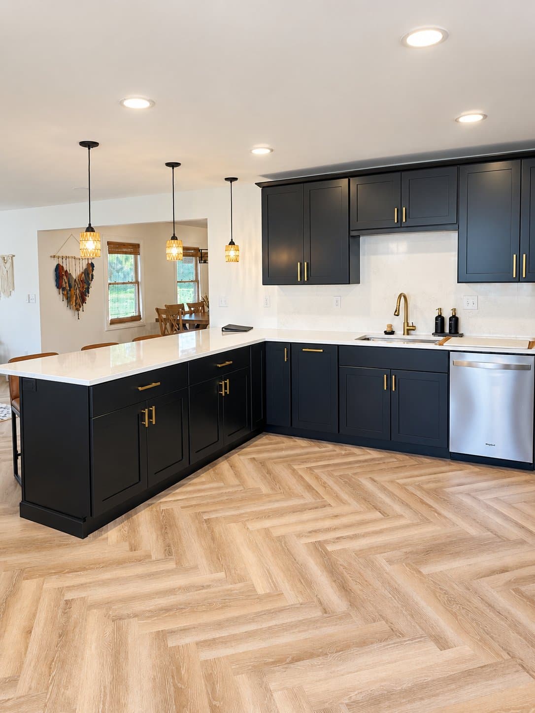 Peoria House: 329 W Glen Ave