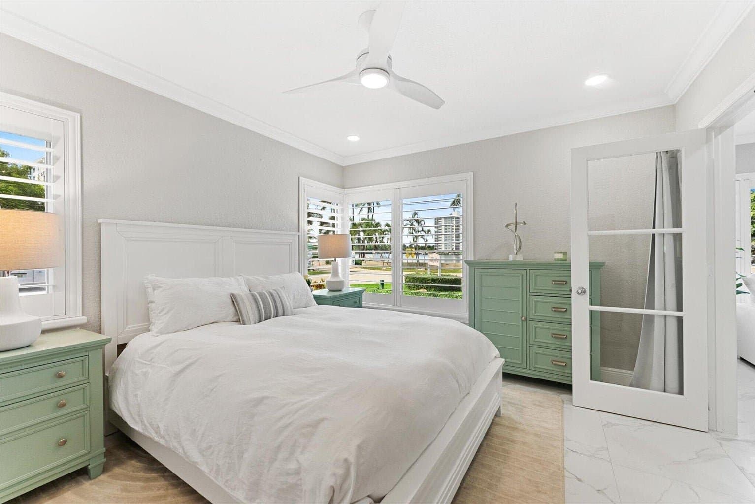 Delray Beach Condo: 990 Casuarina Rd