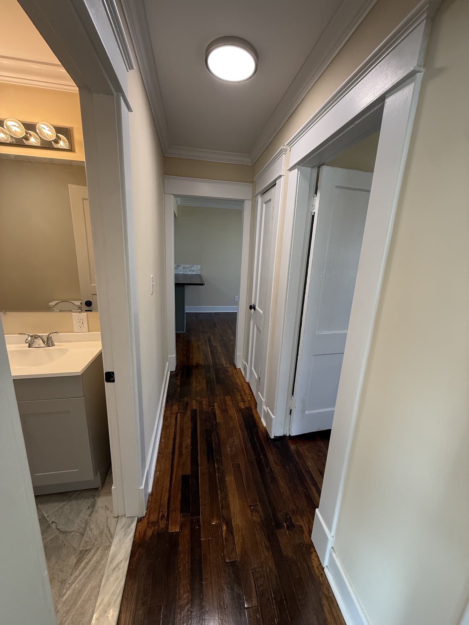 Tupelo House: 441 North Green Street