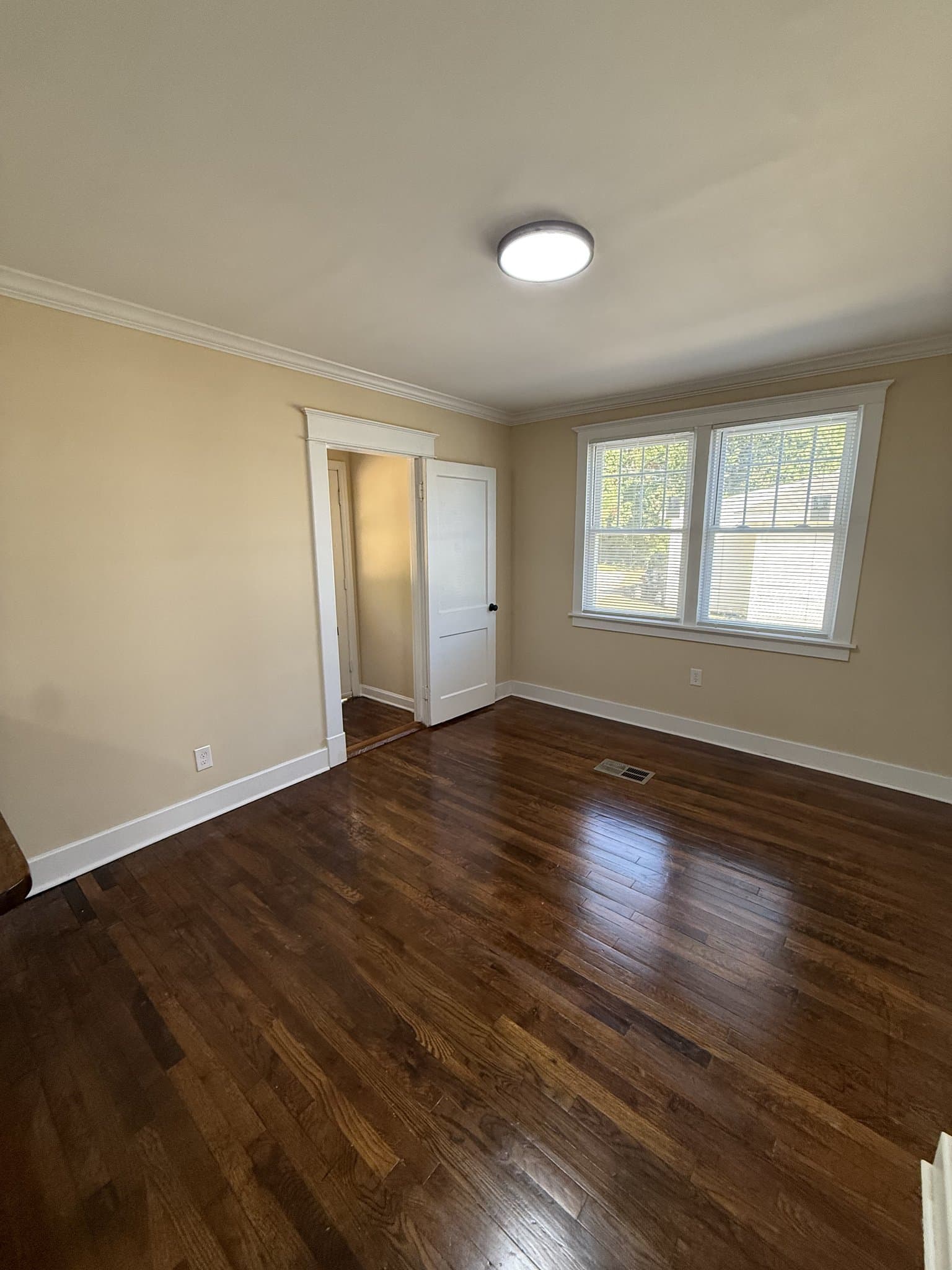 Tupelo House: 441 North Green Street