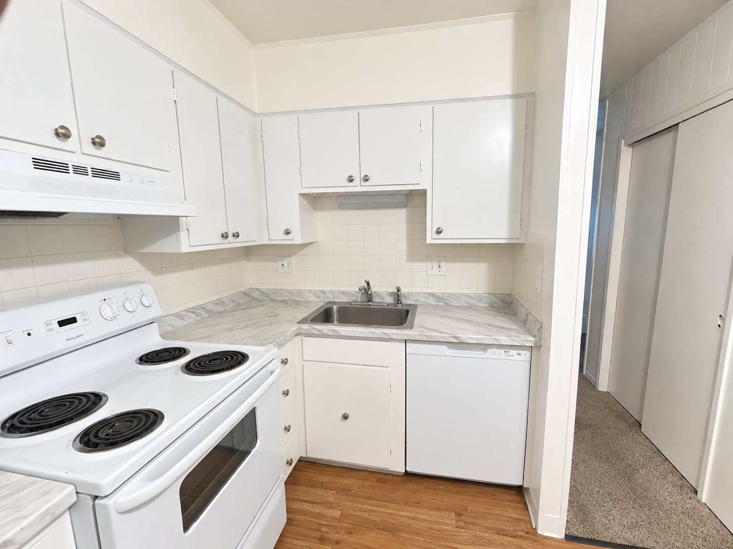 Lakewood Apartment: 1330 Zephyr St.