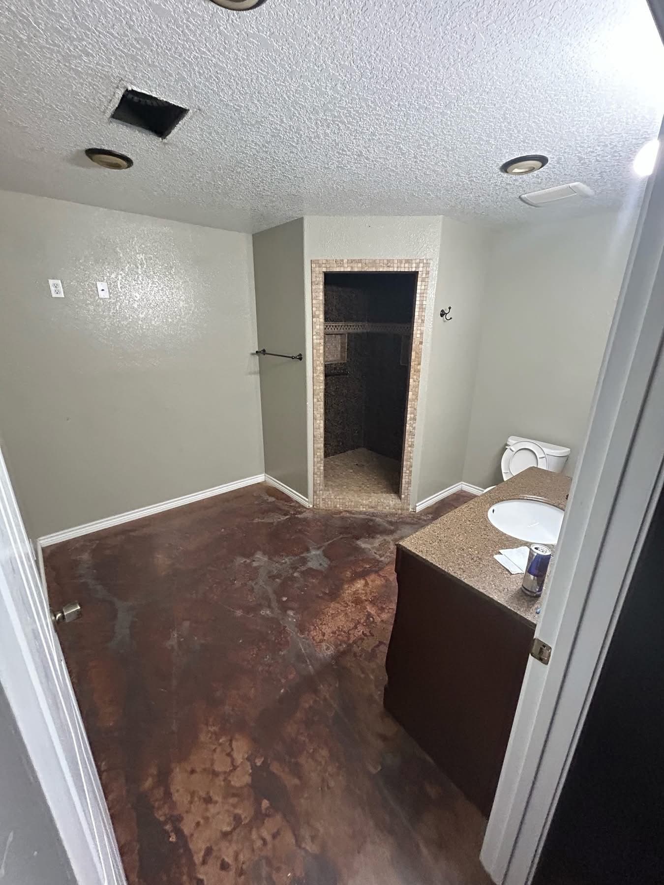 Charlotte Apartment: 126 Alton Ave