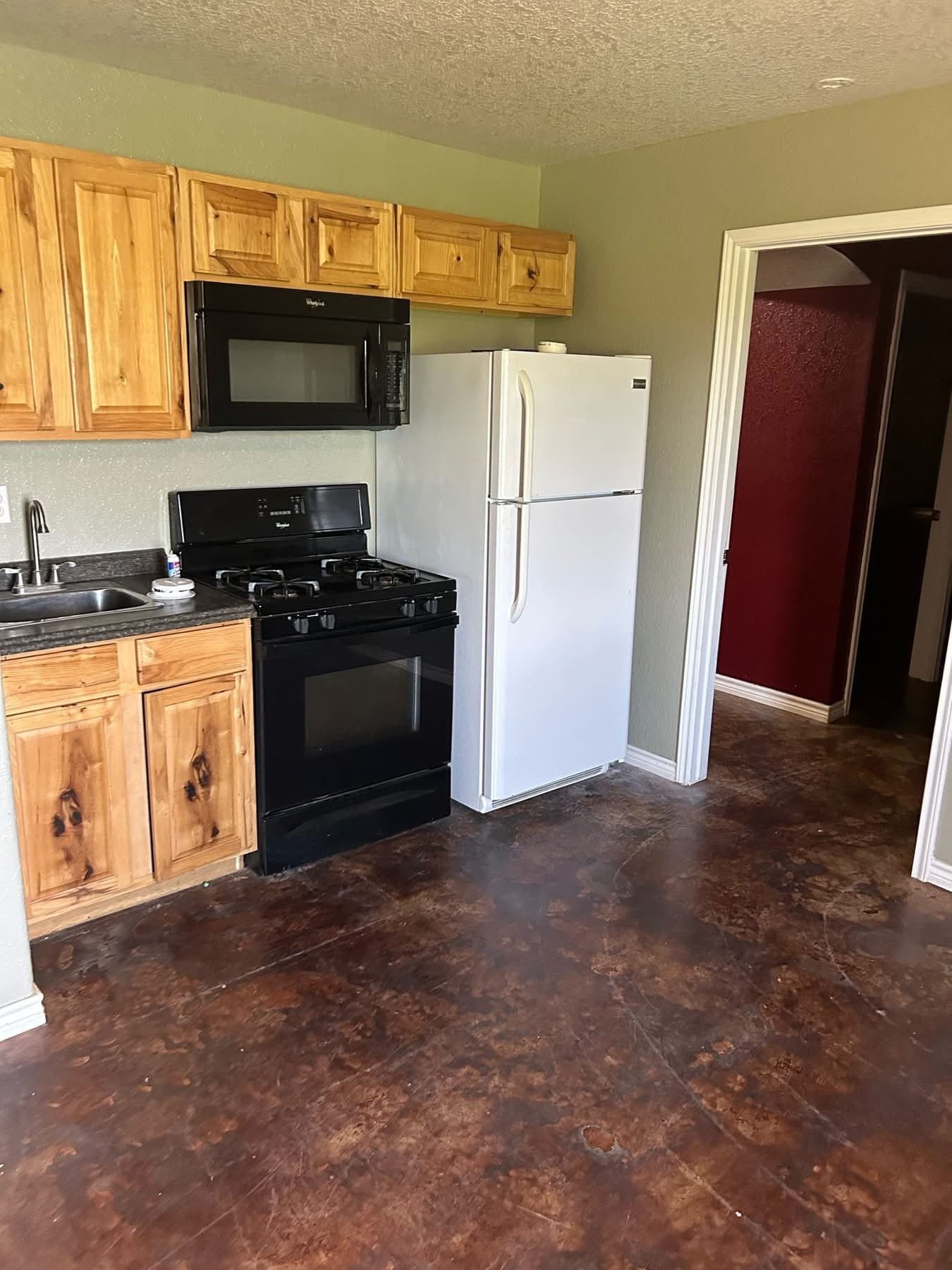 Charlotte Apartment: 126 Alton Ave