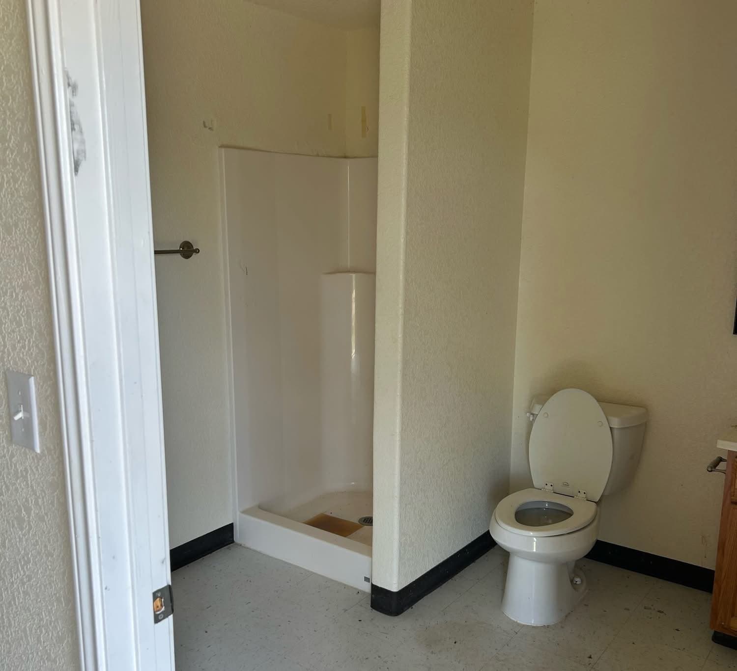 Charlotte Apartment: 126 Alton Ave