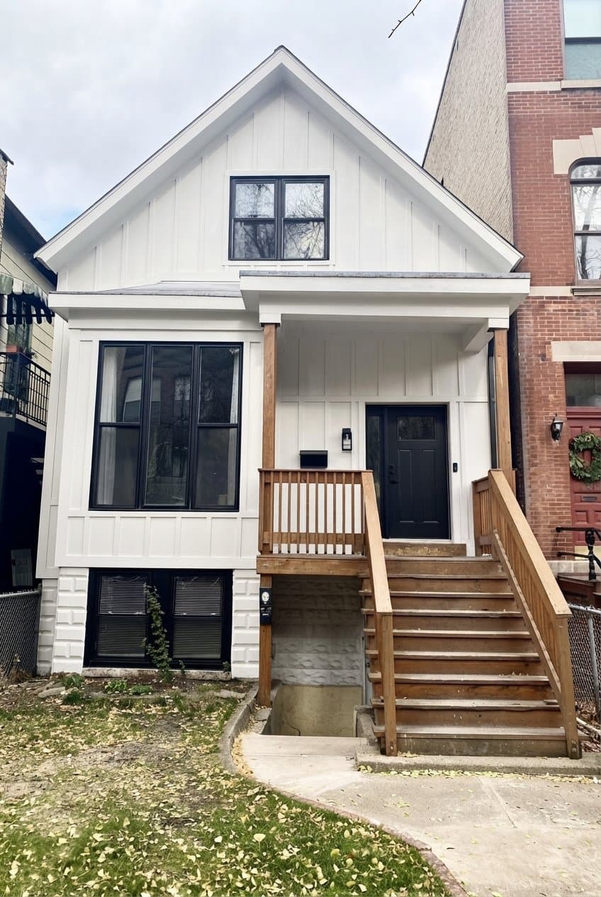 Chicago Multiplex: 722 W Wrightwood Ave