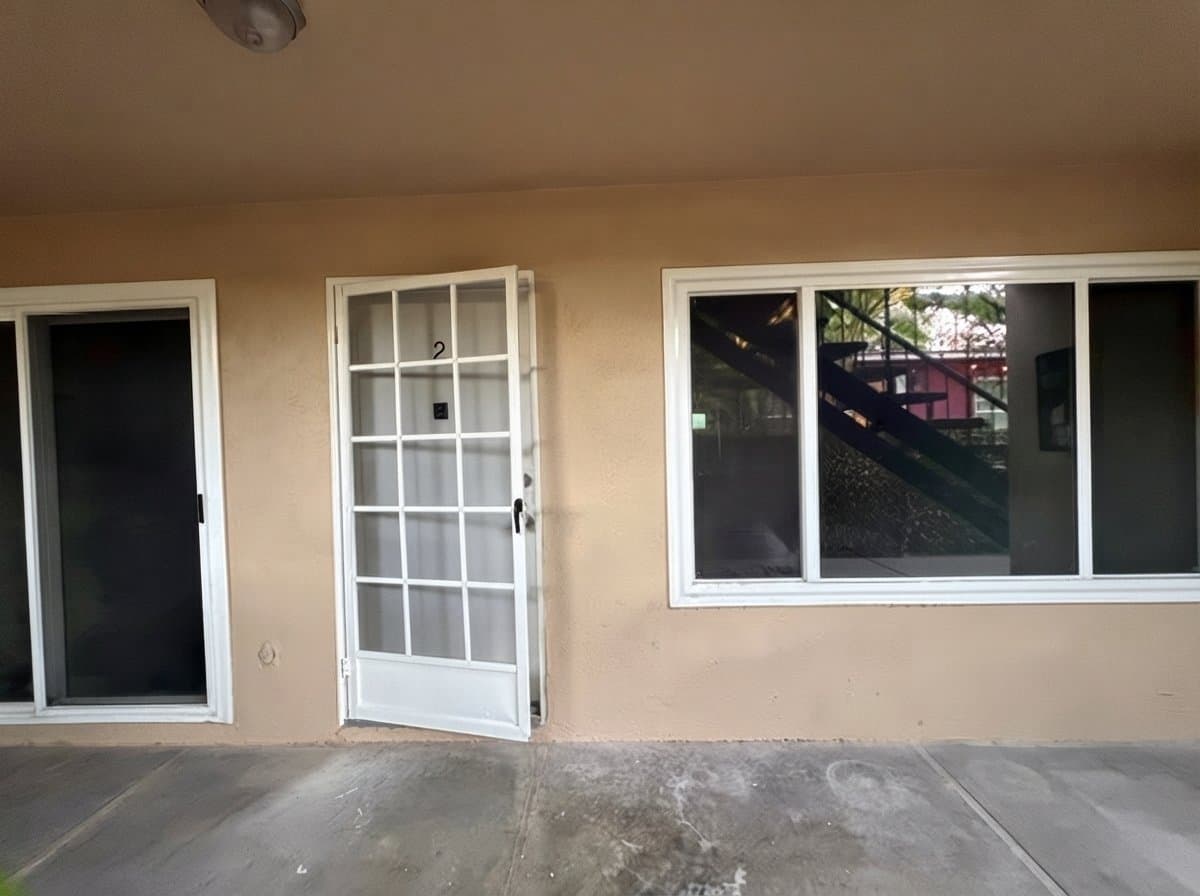 South Pasadena Apartment: 612 Fremont Ave