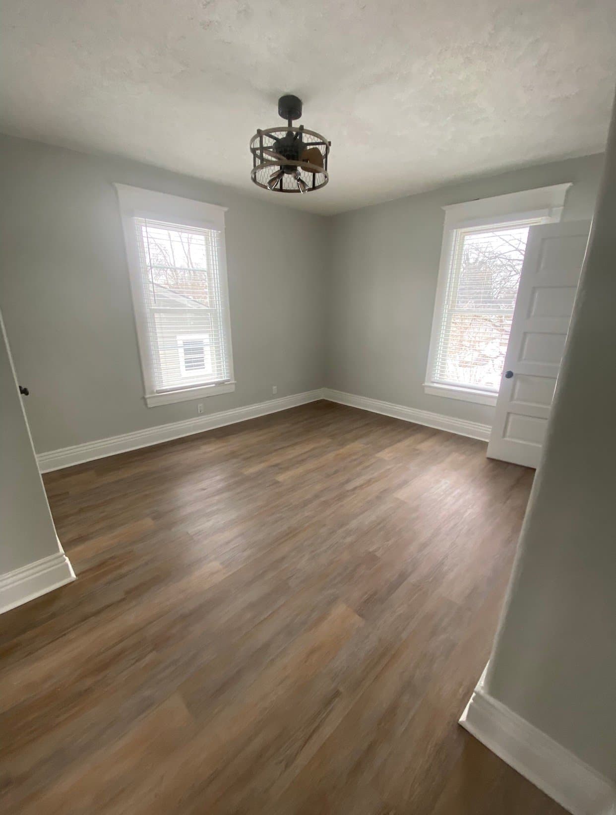 Louisville House: 626 S 40th St