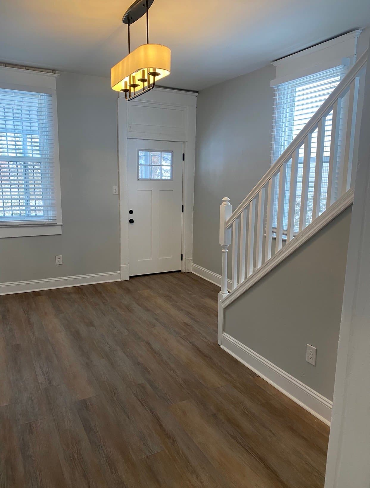 Louisville House: 626 S 40th St