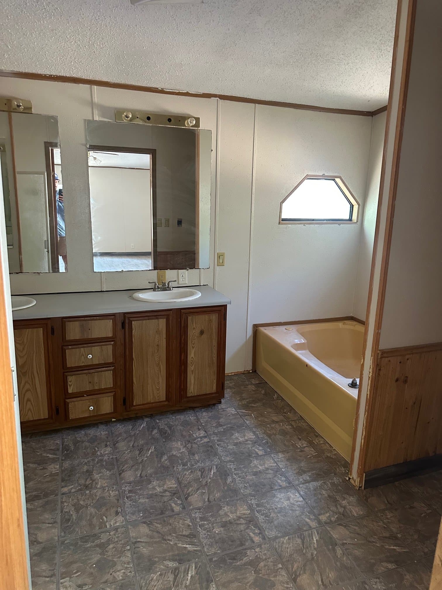 ELM MOTT Other: 301 OAK GROVE CIRCLE
