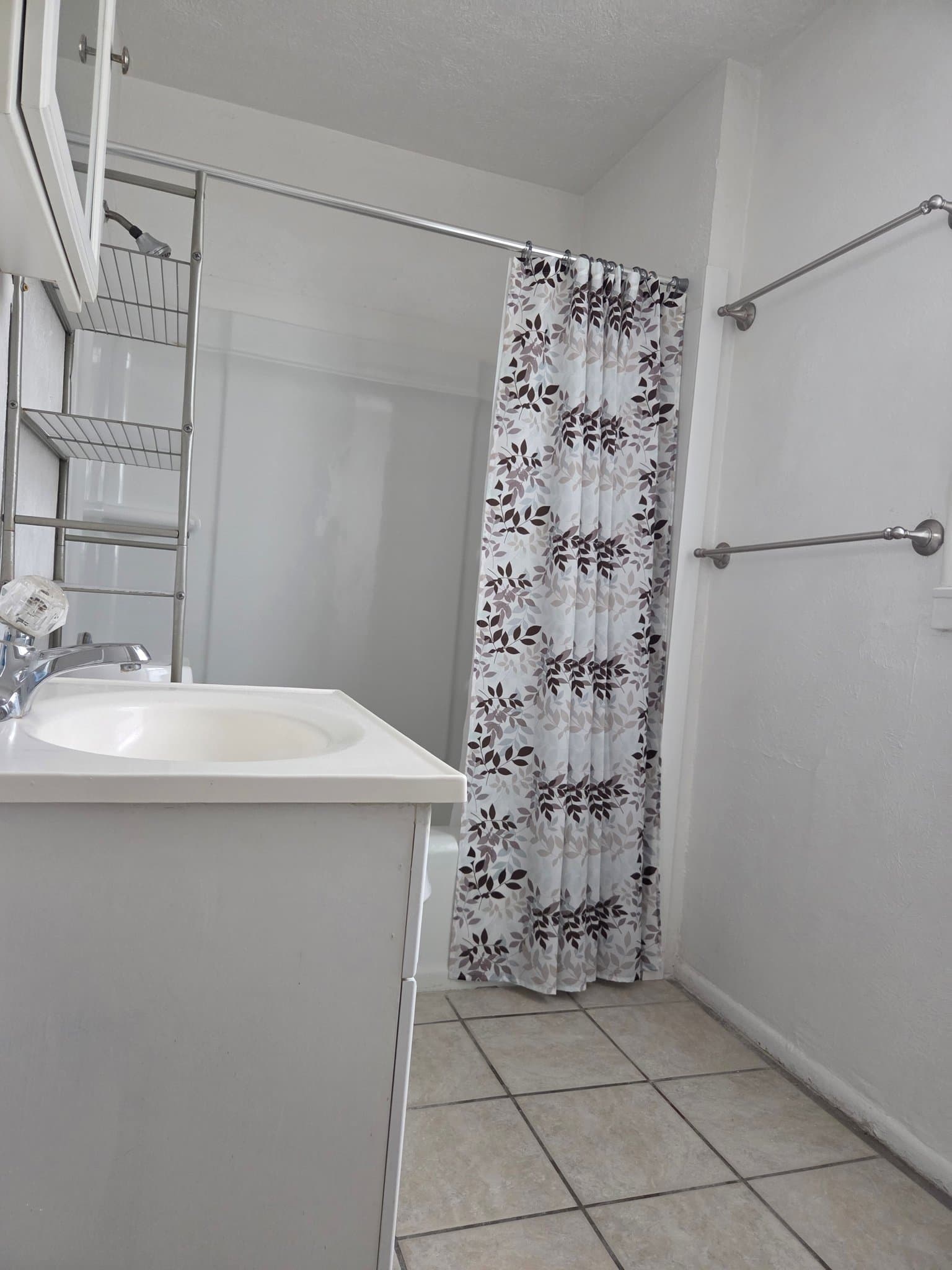 Corpus Christi Apartment: 641 Robinson St.