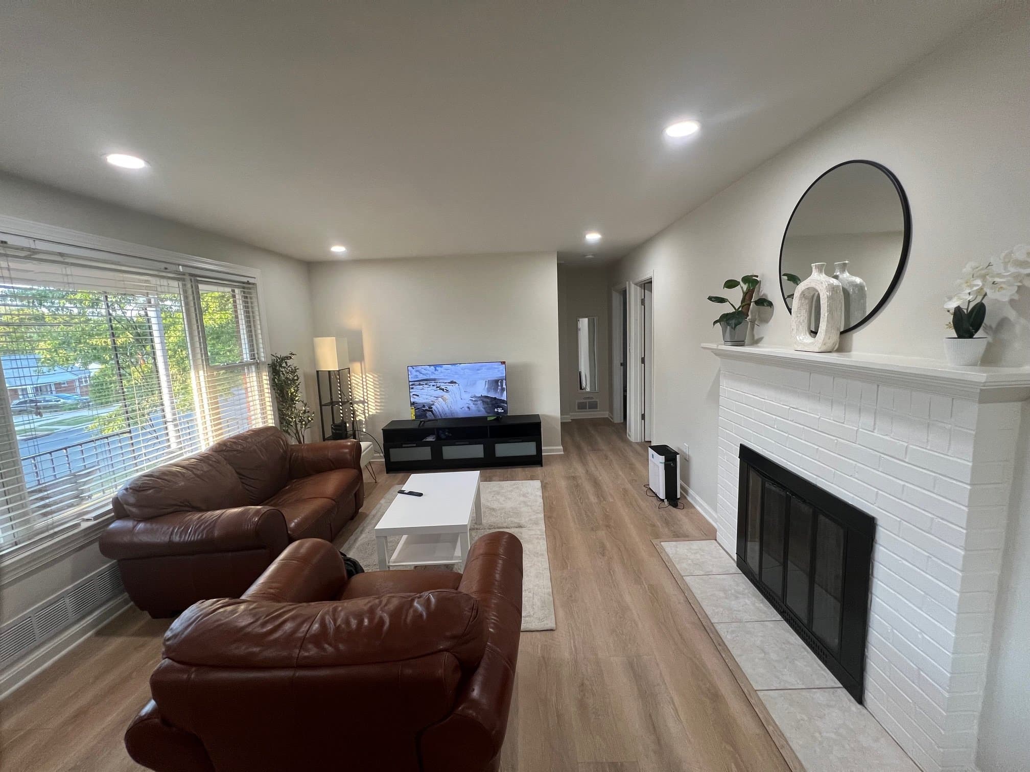 Silver Spring Single Room: 9713 Braddock Rd