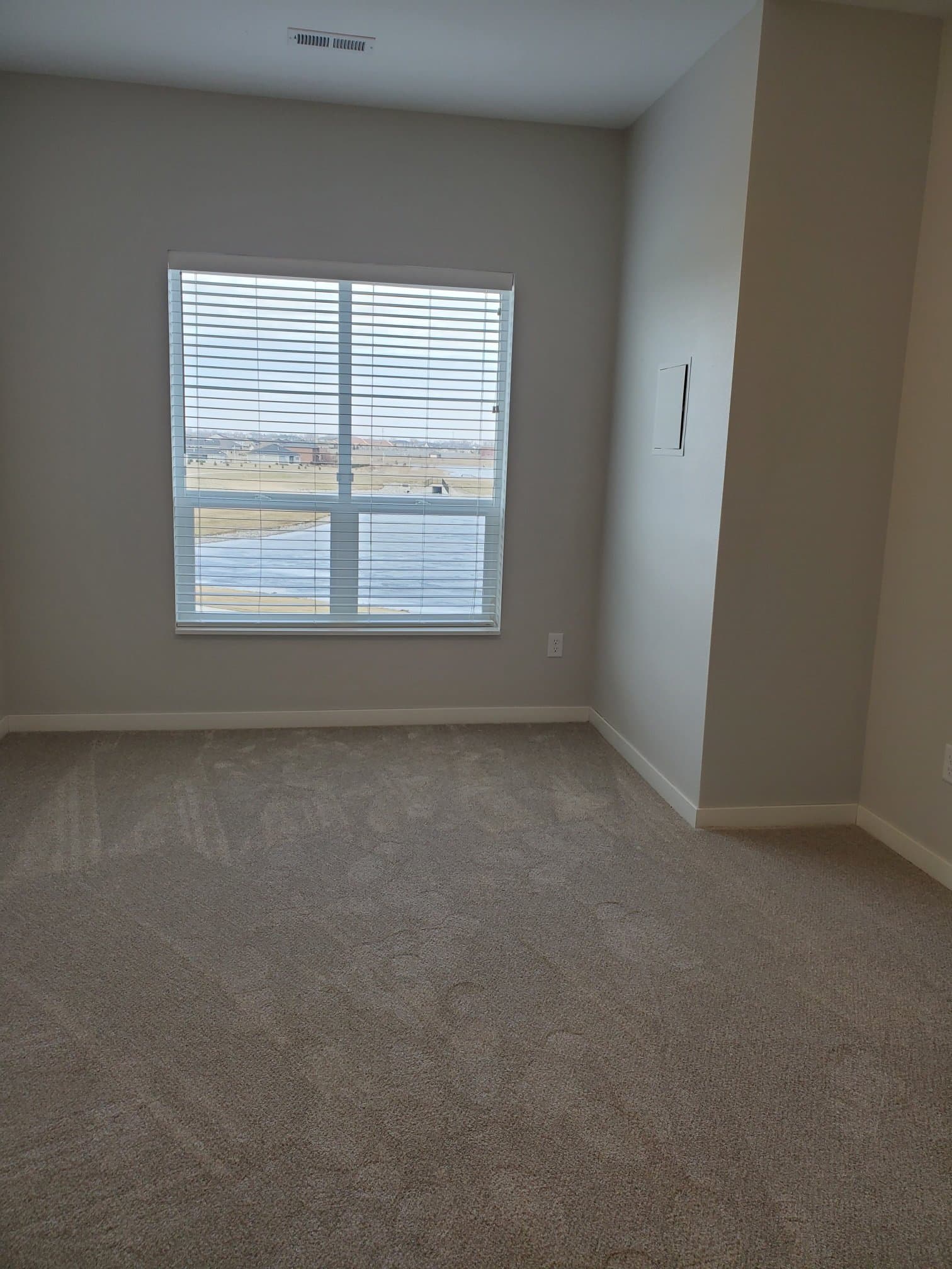 Moorhead Apartment: 2745 40th st s Moorhead