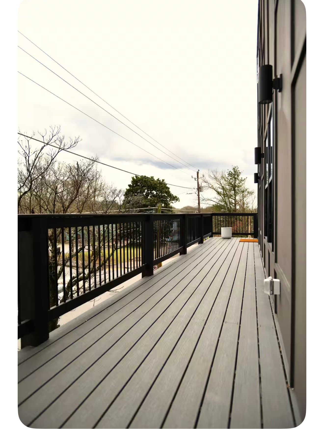 Atlanta House: 347 Mary street