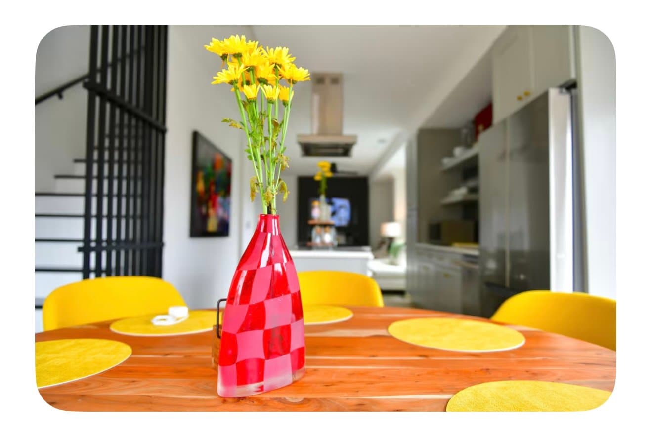 Atlanta House: 347 Mary street