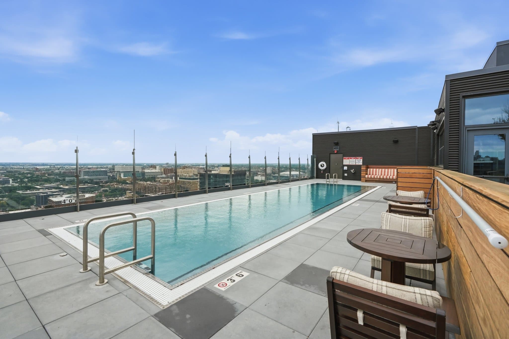 Chicago Condo: 1325 W Fulton St
