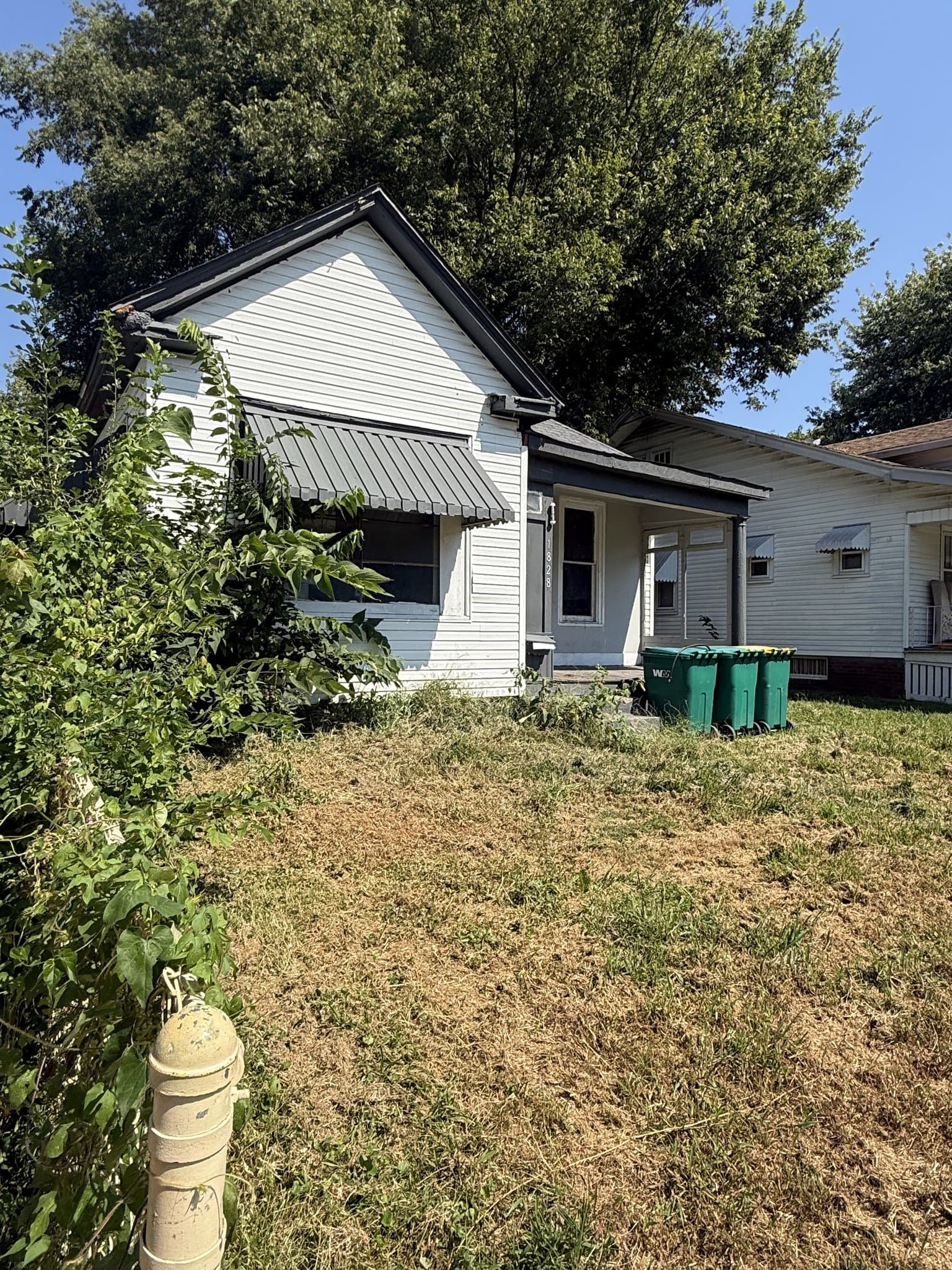 Decatur House: 1828 E Main St