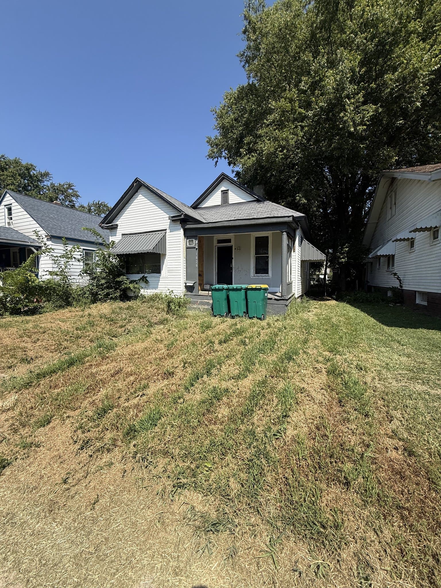 Decatur House: 1828 E Main St