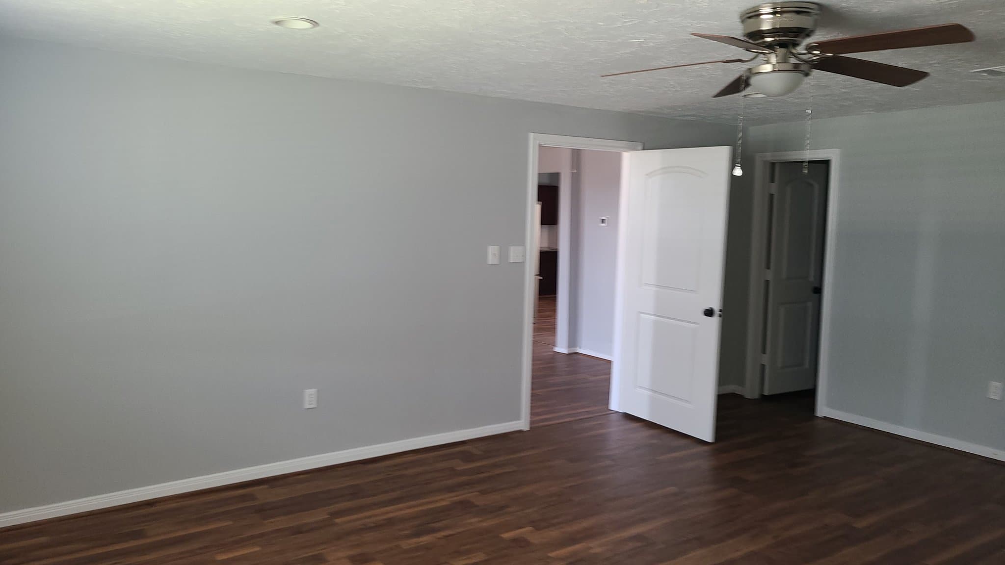 New Caney House: 28174 FM 1485 East
