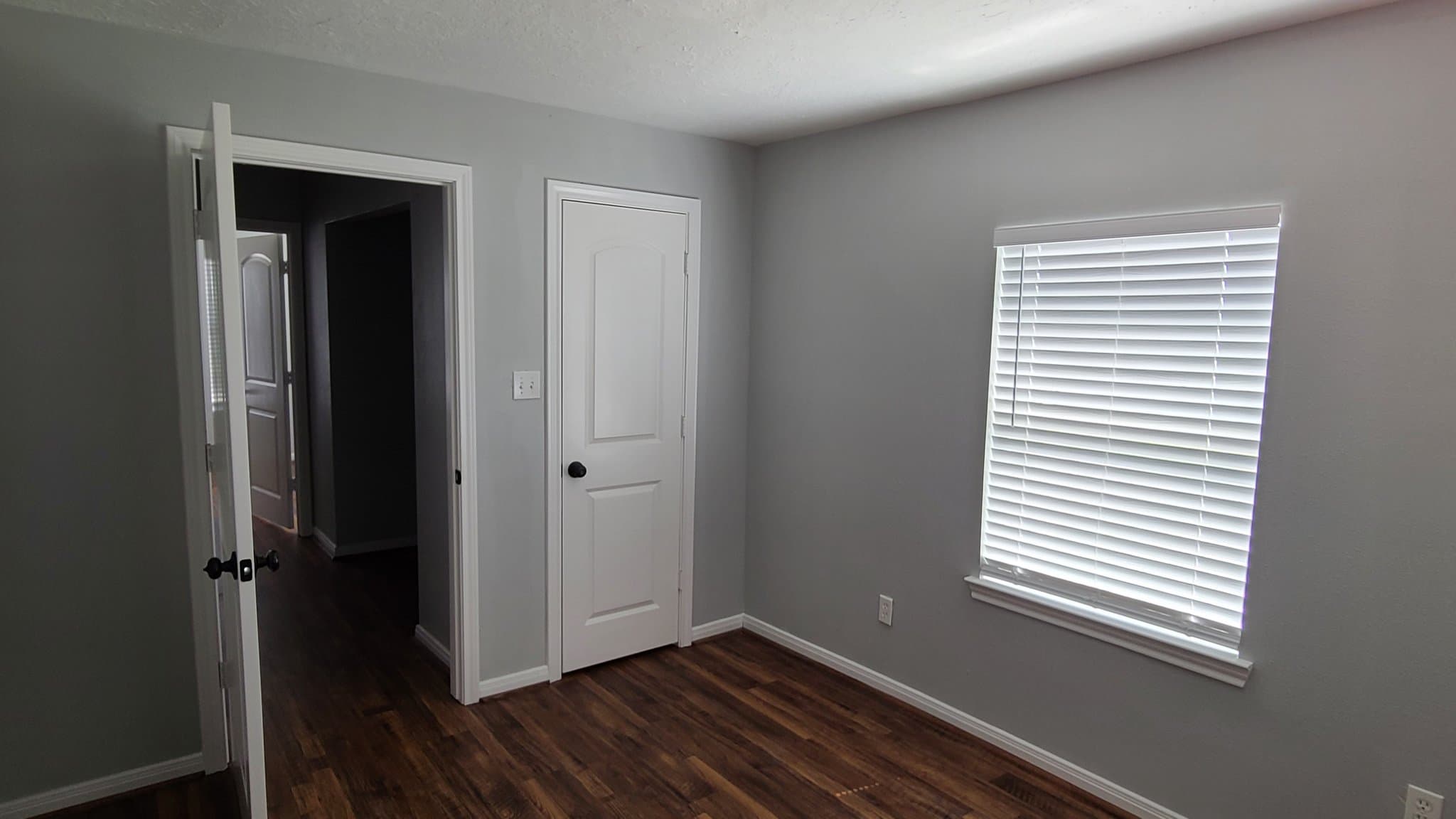 New Caney House: 28174 FM 1485 East