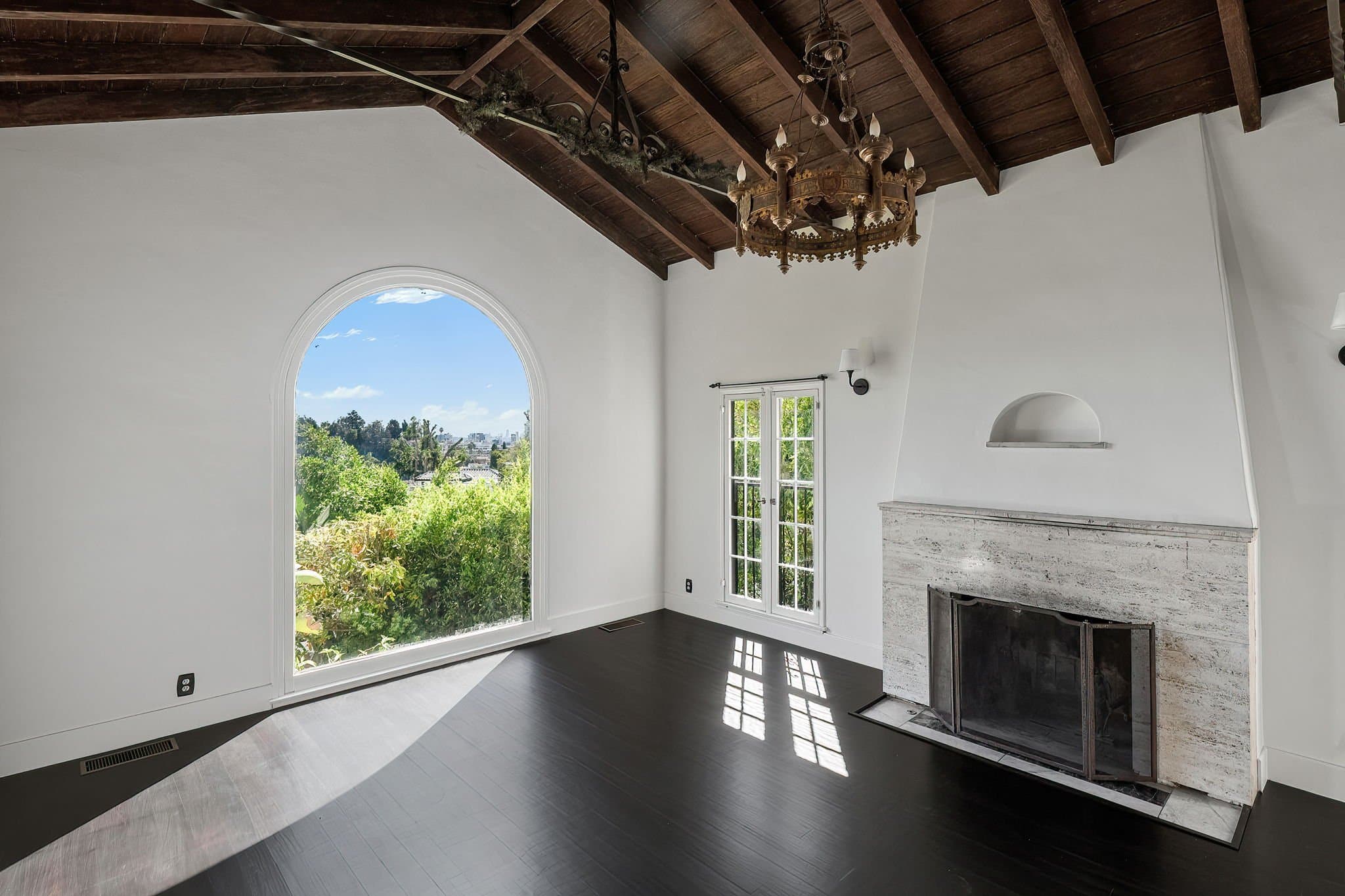 Los Angeles House: 2101 Broadview Terrace
