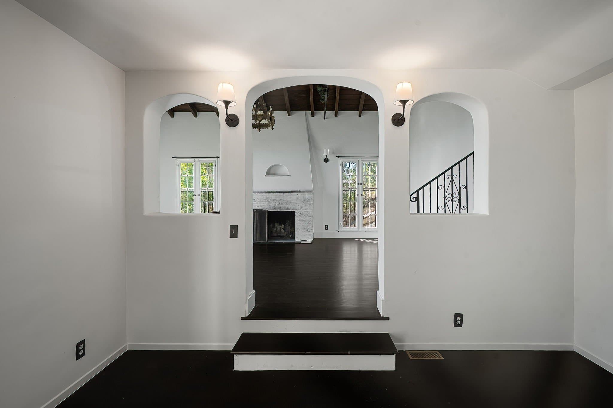 Los Angeles House: 2101 Broadview Terrace