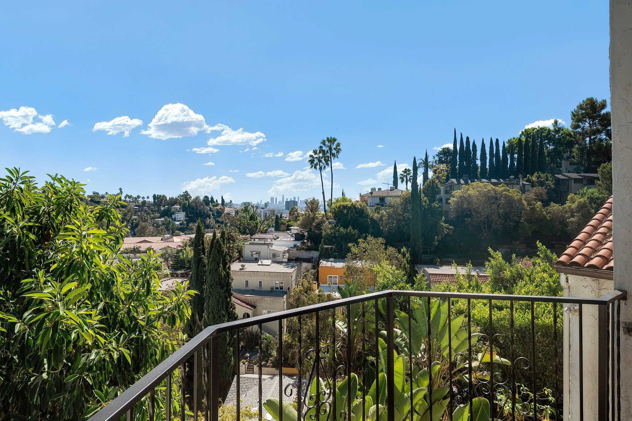 Los Angeles House: 2101 Broadview Terrace
