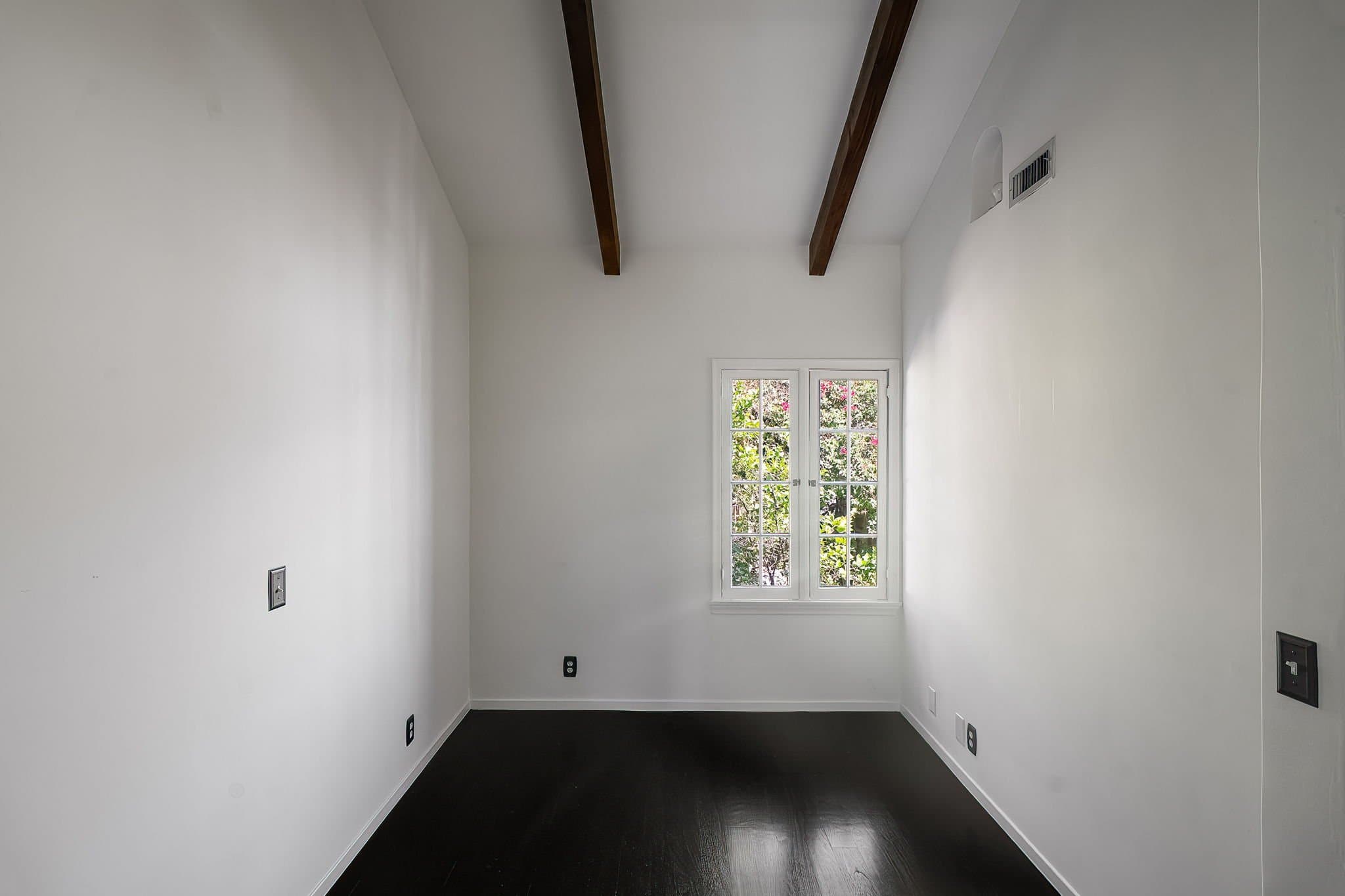 Los Angeles House: 2101 Broadview Terrace
