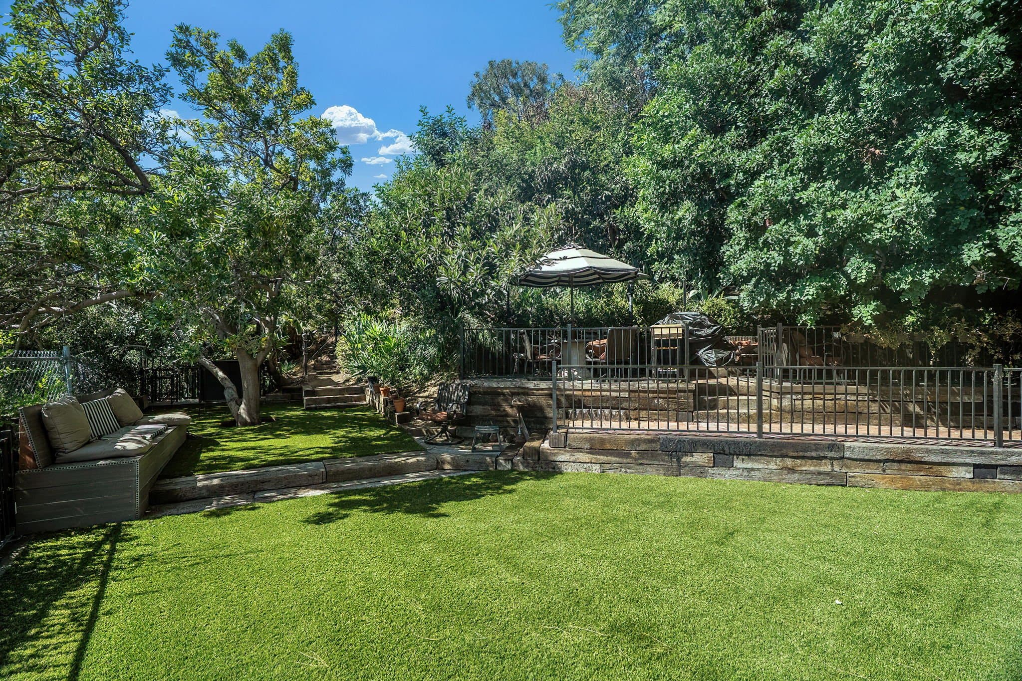 Los Angeles House: 2101 Broadview Terrace