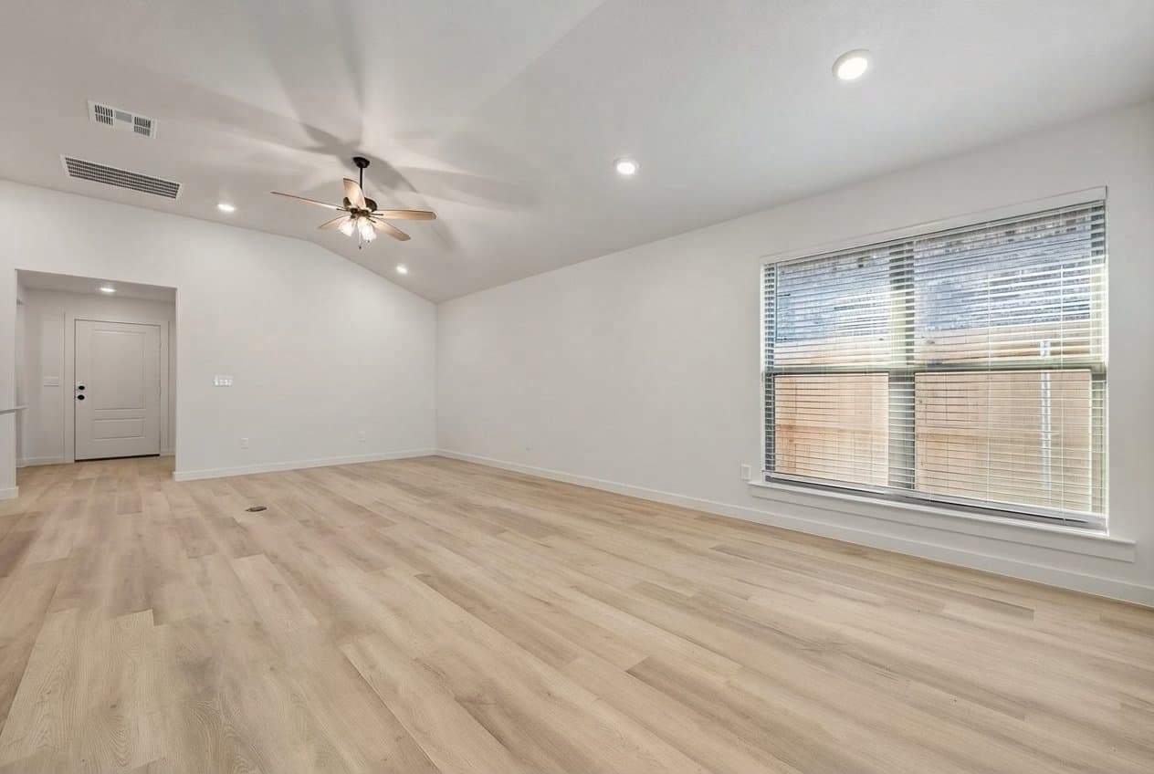 lubbock House: 12003 Kewanee Ave