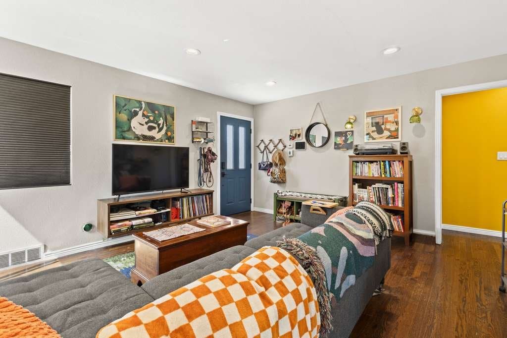 Denver House: 2380 S Irving Street