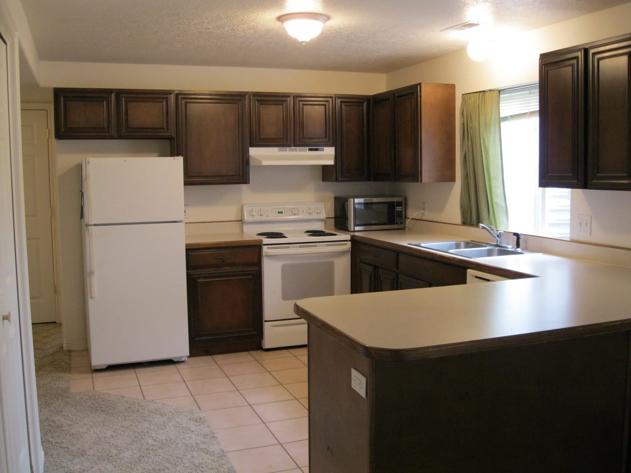 Mapleton Multiplex: 1175 W 2000 N