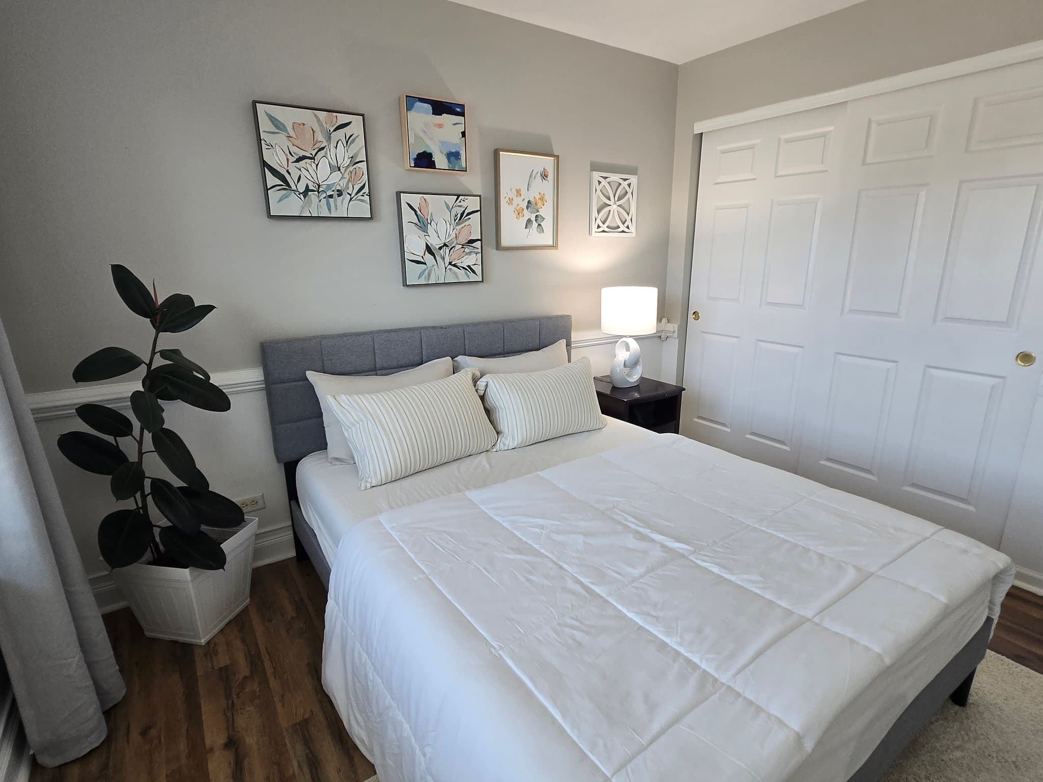 Oswego Single Room: 624 Ebony Drive