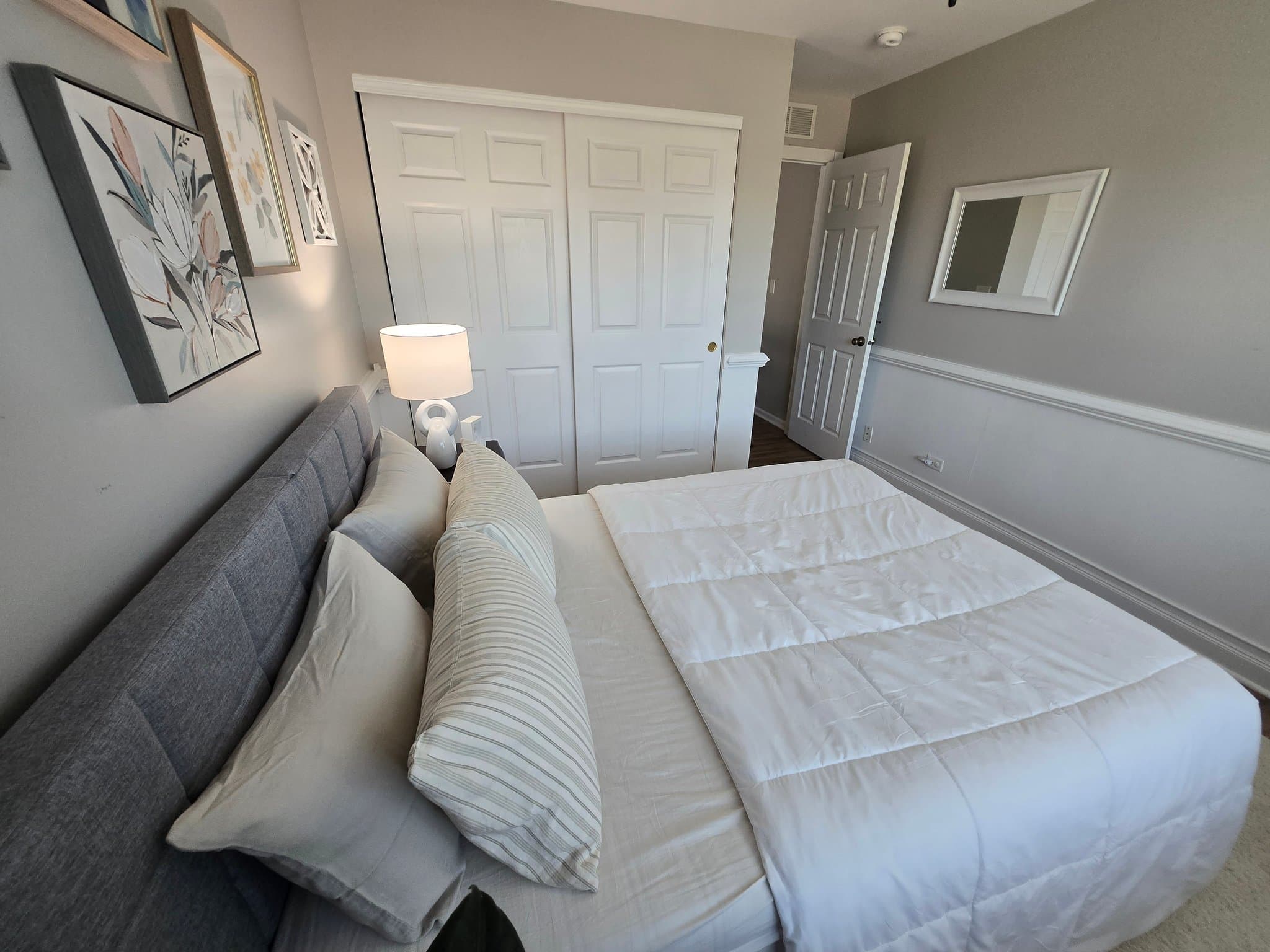 Oswego Single Room: 624 Ebony Drive