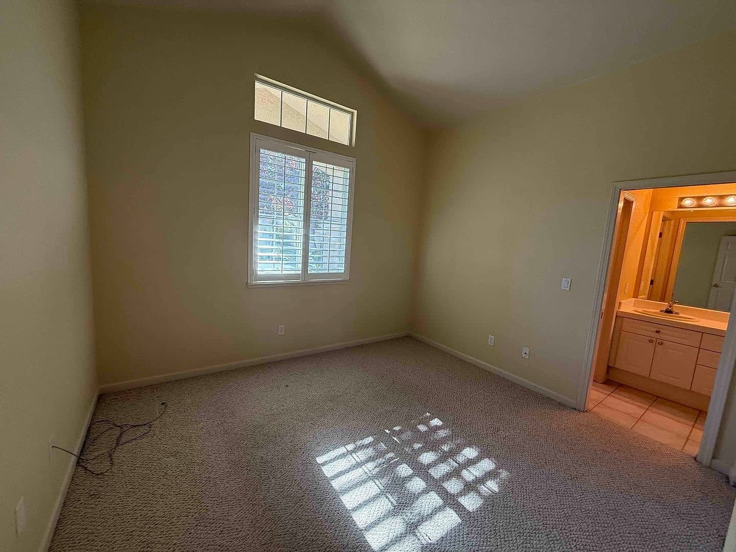 Elk Grove House: 3247 Shelter Cove Ln