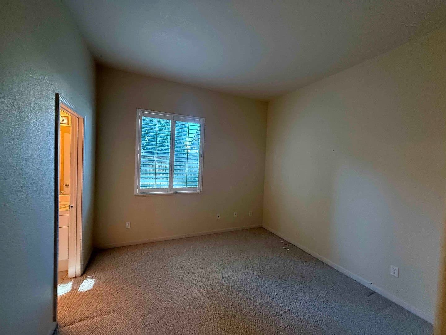 Elk Grove House: 3247 Shelter Cove Ln