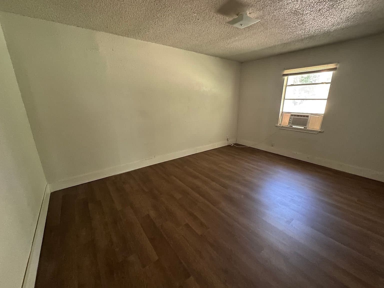 Pittsburg House: 117B N Greer Blvd