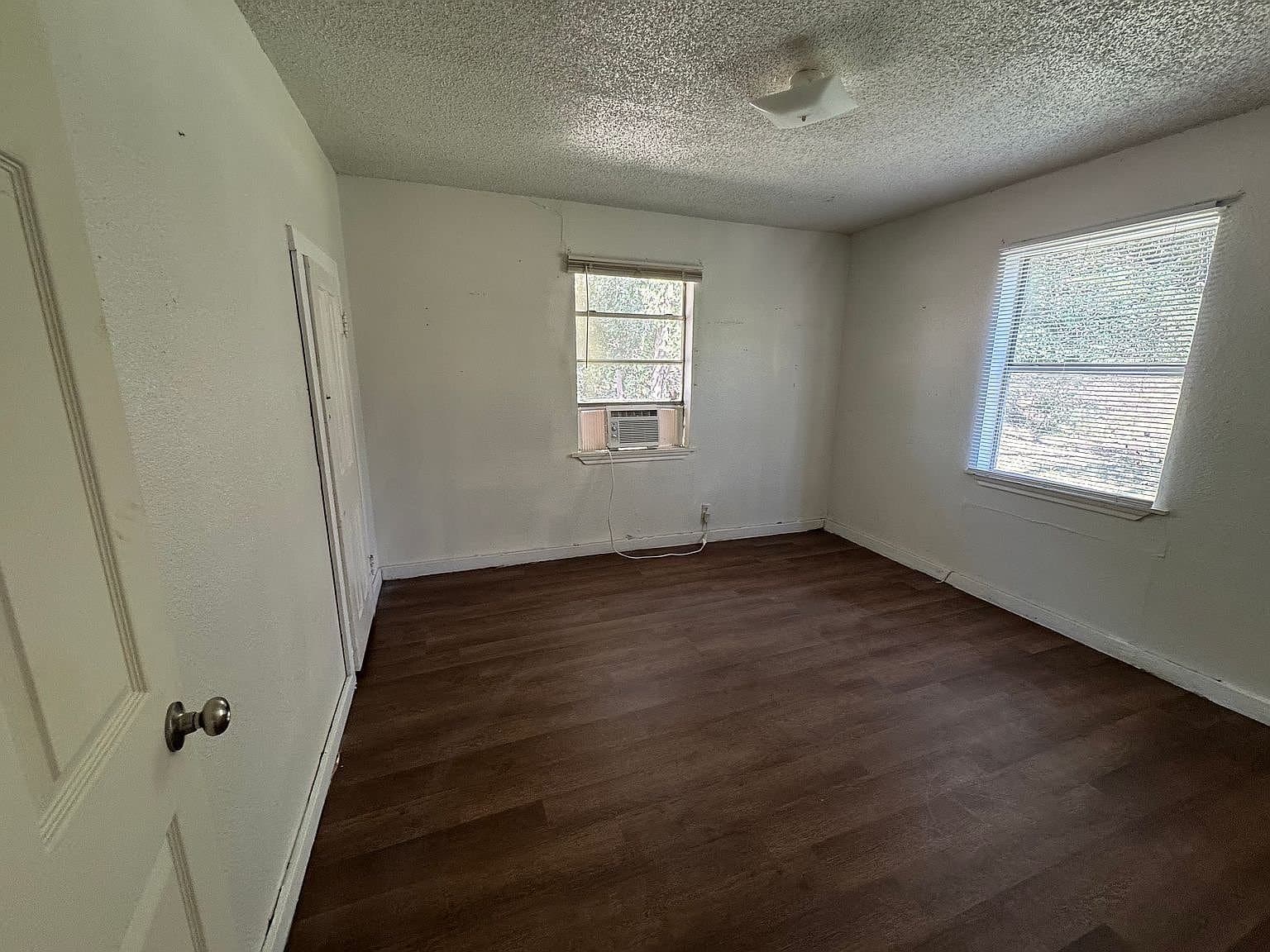 Pittsburg House: 117B N Greer Blvd