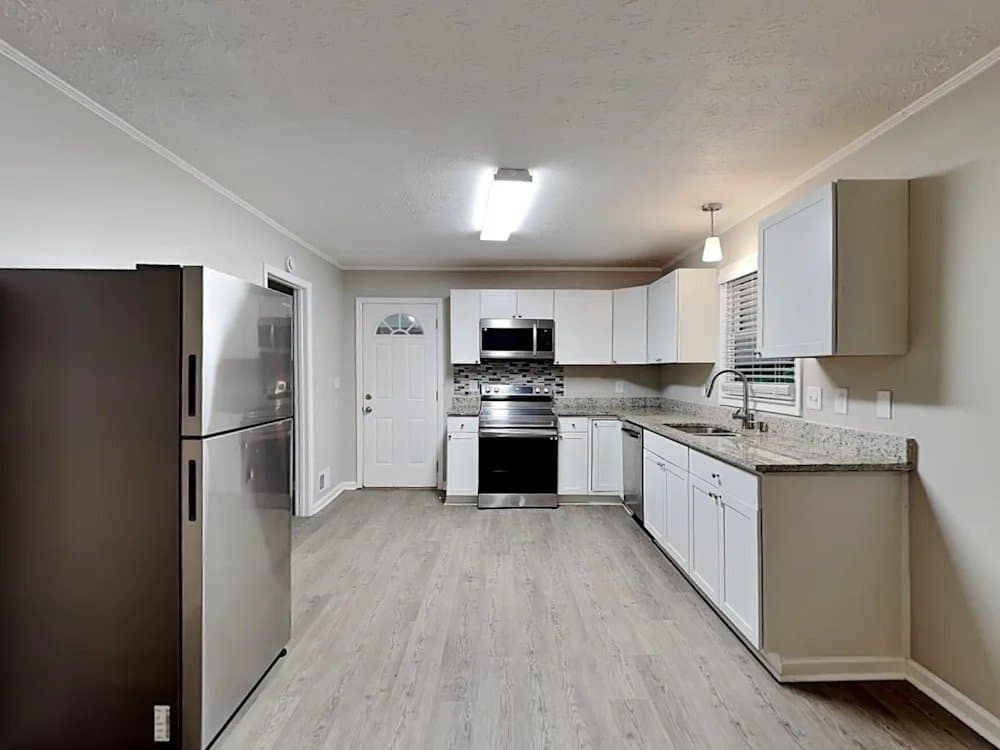Atlanta House: 2363 Springdale Rd SW