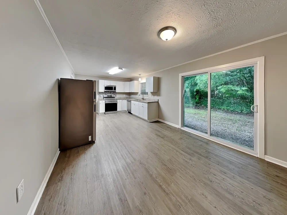 Atlanta House: 2363 Springdale Rd SW